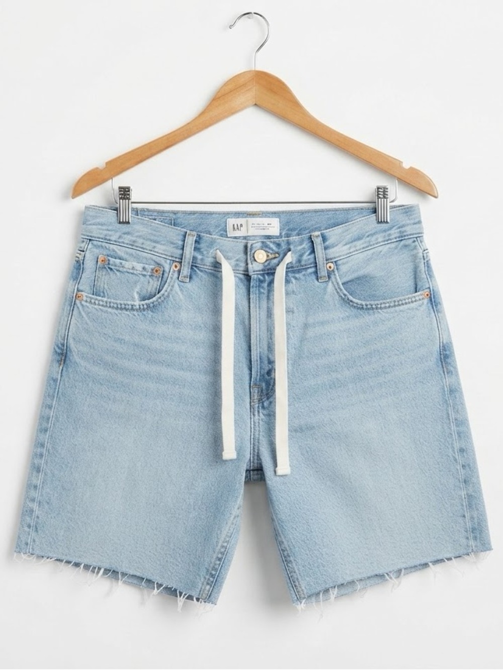 Gap Loose Bermuda Mid Rise Denim Shorts Size 31 (12R) NWOT